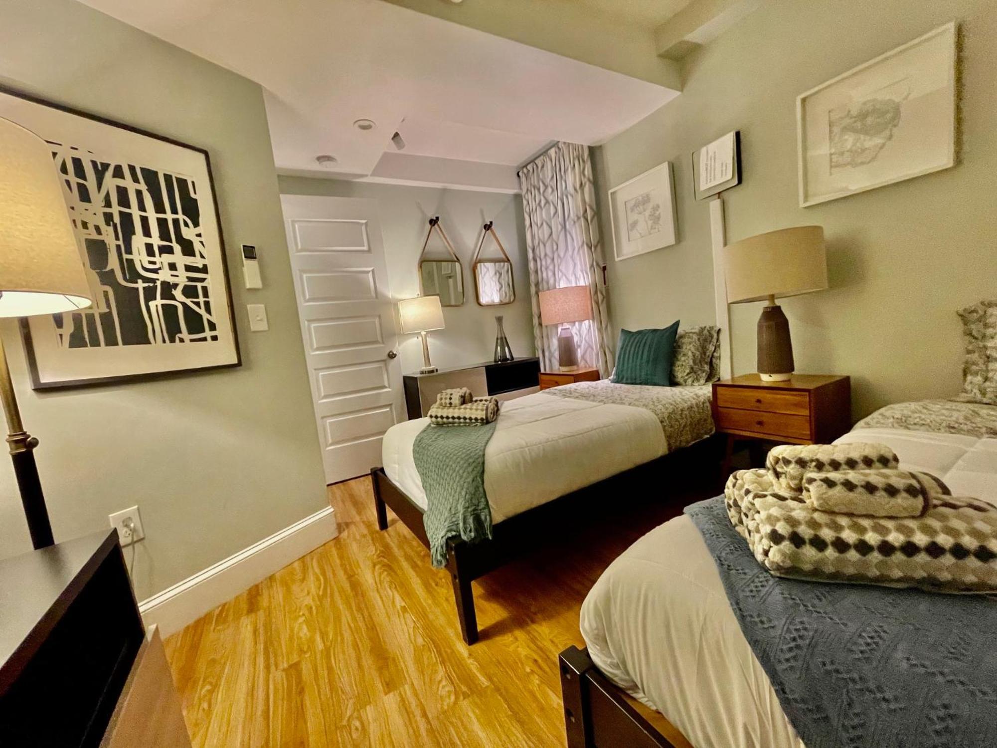 Beautiful 3Br 3Ba Duplex Parking Best Location Boston Exterior photo