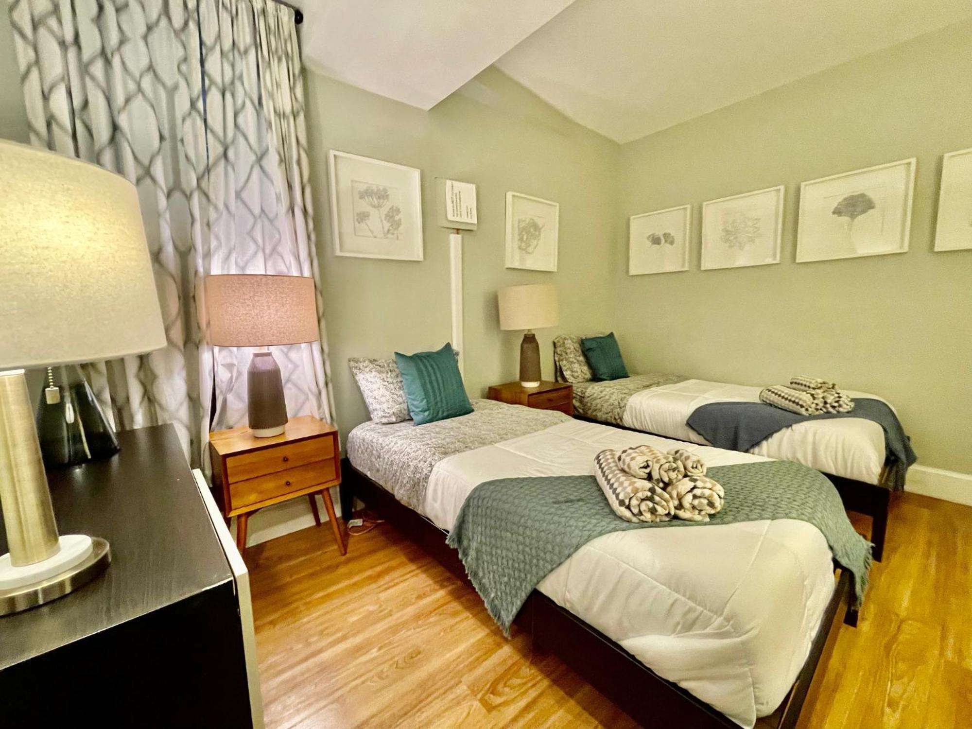 Beautiful 3Br 3Ba Duplex Parking Best Location Boston Exterior photo